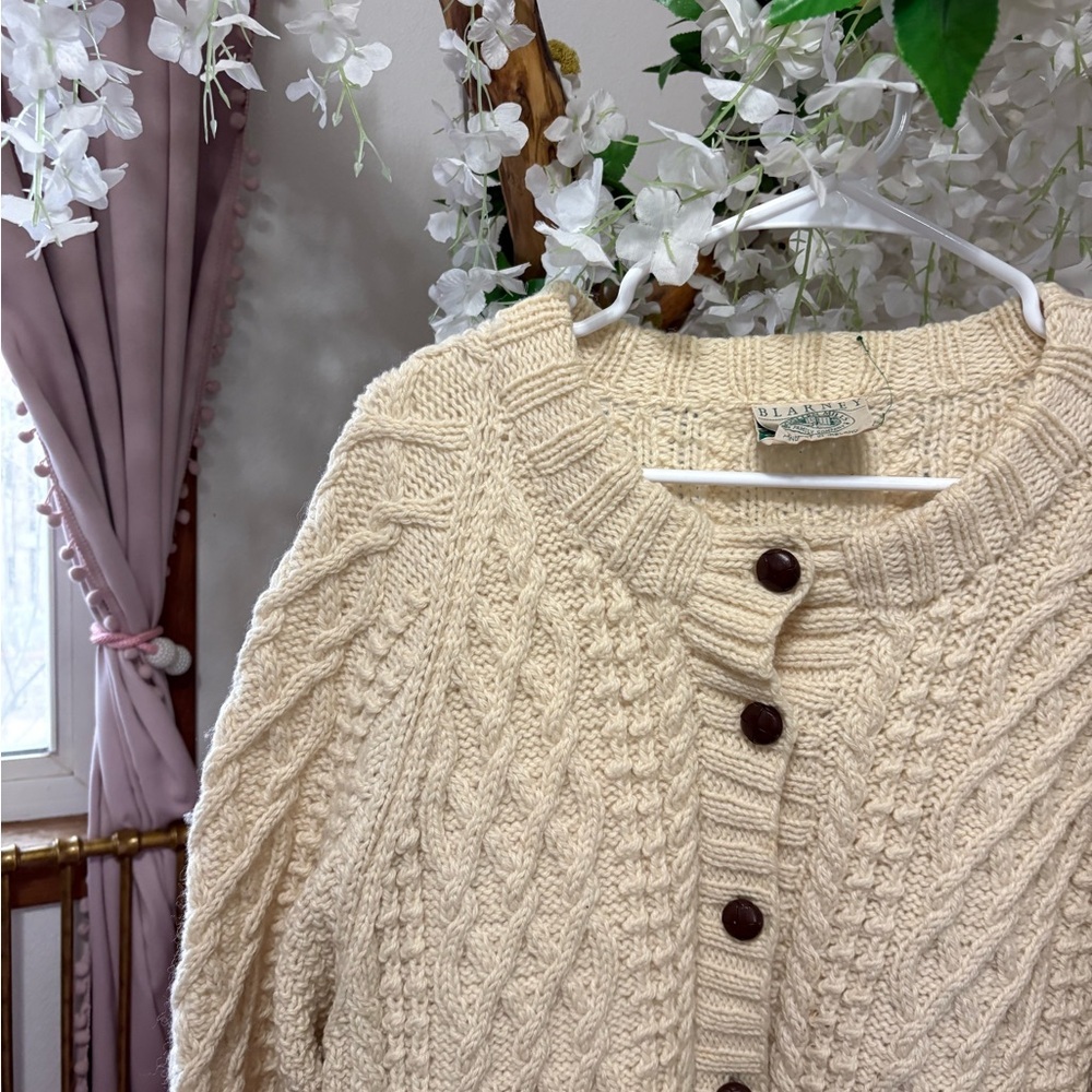 Blarney Woollen Mills Cream Cable-Knit 100% Pure Wool Button Front Cardigan - Picture 4 of 8